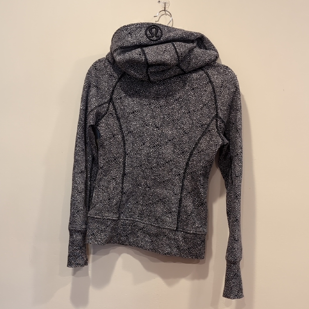 lululemon athletica Black and White Hoodie - Picture 10 of 10